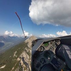 Flugwegposition um 15:17:27: Aufgenommen in der Nähe von Gemeinde Karrösten, Österreich in 2156 Meter